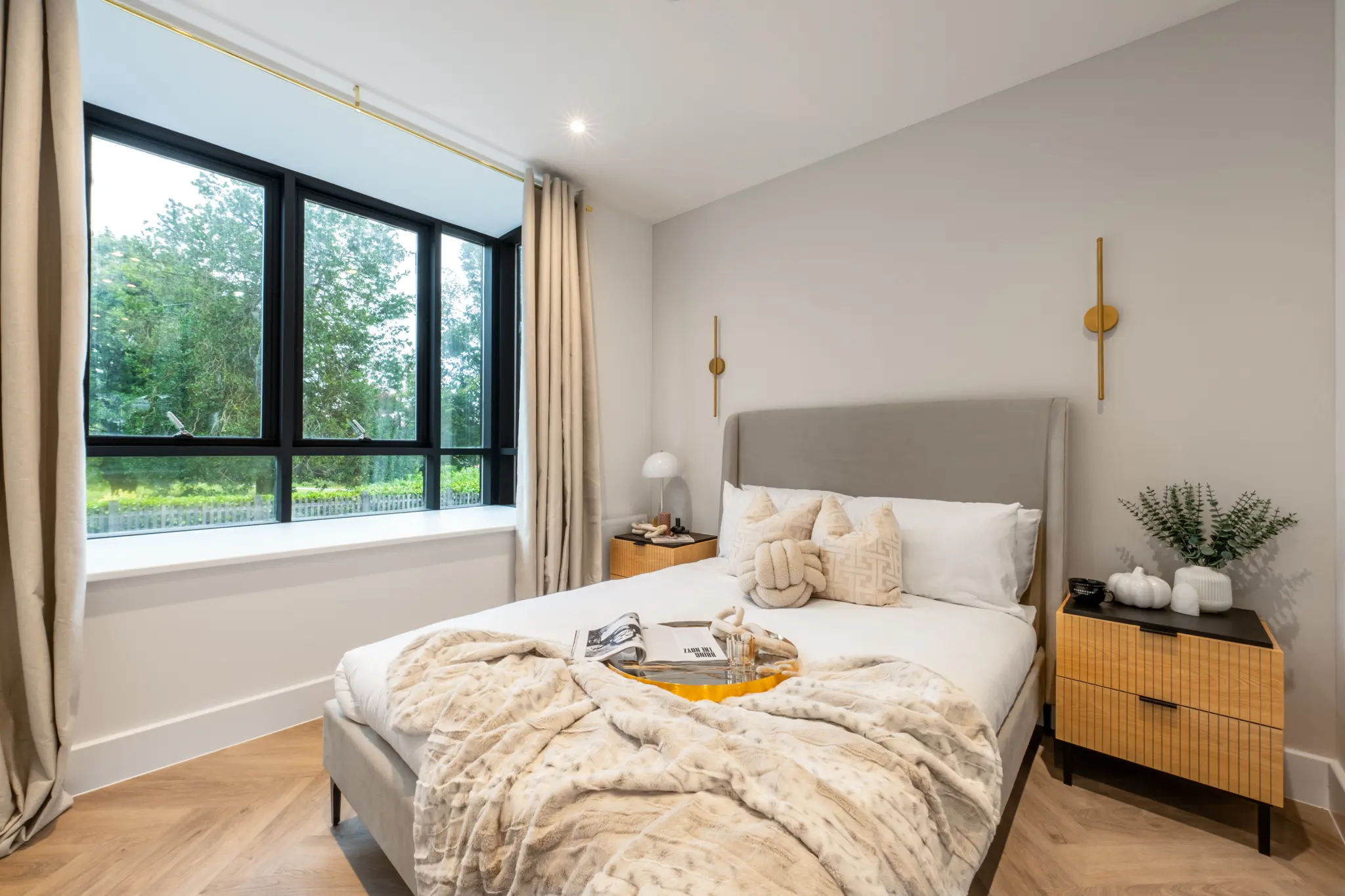 Clarence Court-12