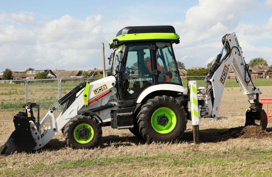Hydrogen backhoe deployed to burnish LTC credentials