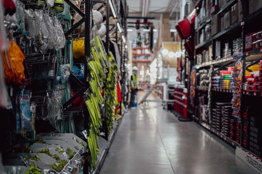 Builders’ merchants see no blue sky ahead