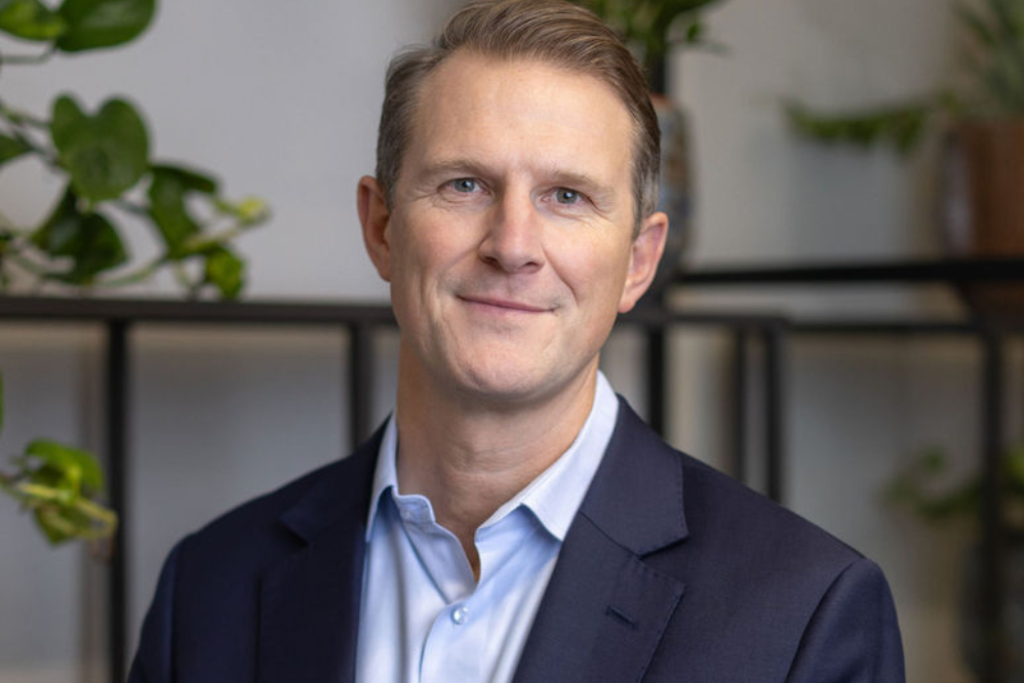 Marginal growth for Reds10