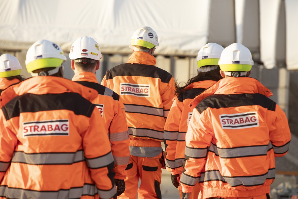 Strabag acquires transmission specialist