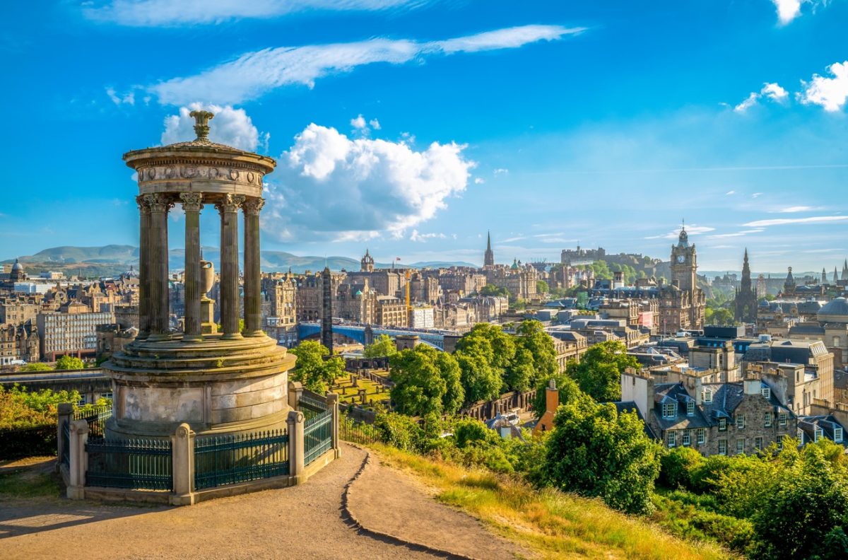 Builders, electricians call for Holyrood support