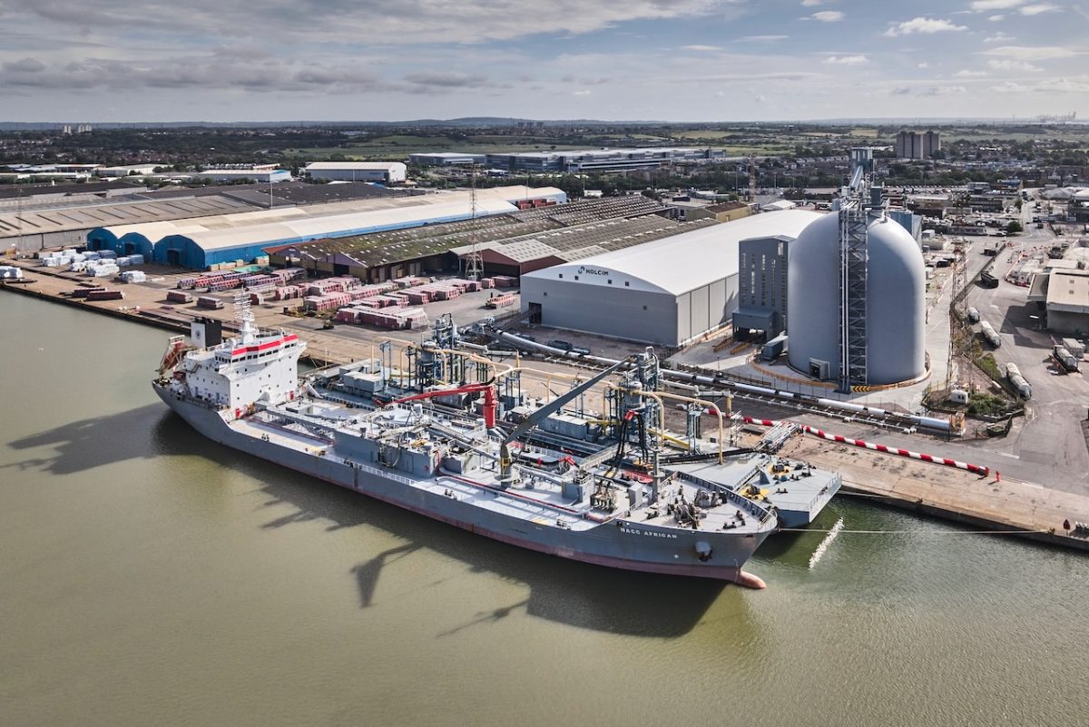 Holcim starts imports at Tilbury